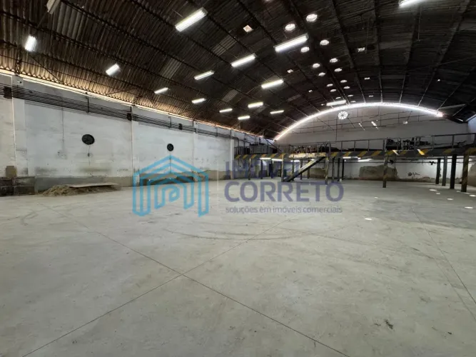 Galpão - Olaria - 1.200 m2 - Cód. 1779
