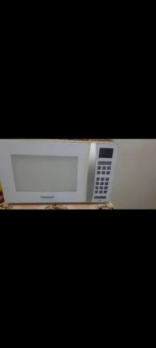 Panasonic Micro-ondas 34L Branco com defeito