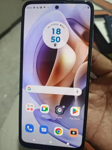 Celular Motorola usado em excelente estado