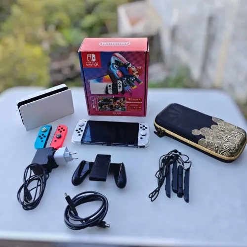  Nintendo Switch OLED Desbloqueado 512GB + Joycons Extra