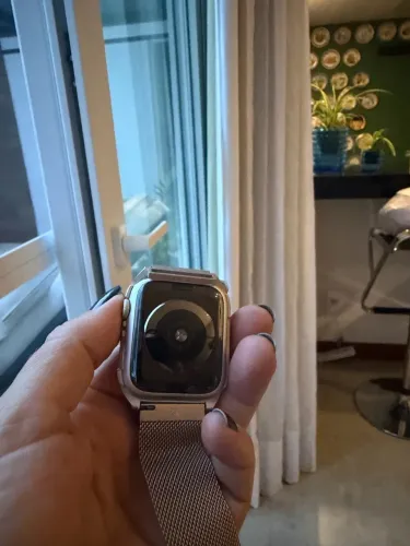 Apple Watch Série 4 Nike
