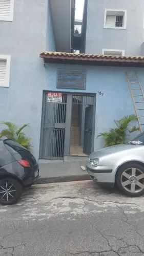 alugo casas de 2 e 3 cômodos, 20 minutos Shopping Itaquera e 15 a pé do trem