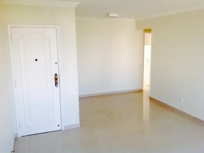 Apartamento para aluguel possui 95 metros quadrados com 3 quartos