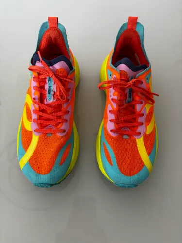 Tênis de corrida Corre 4 Strava