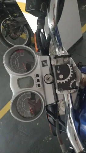 CBX Twister 2004