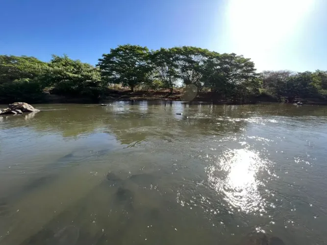 Chácara de Beira-Rio à Venda Rio Claro, Israelândia/GO