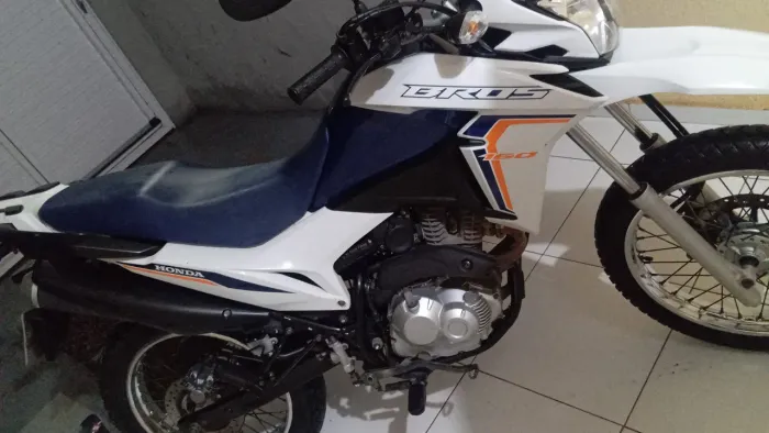 Bros 160 2023/4 único dono
