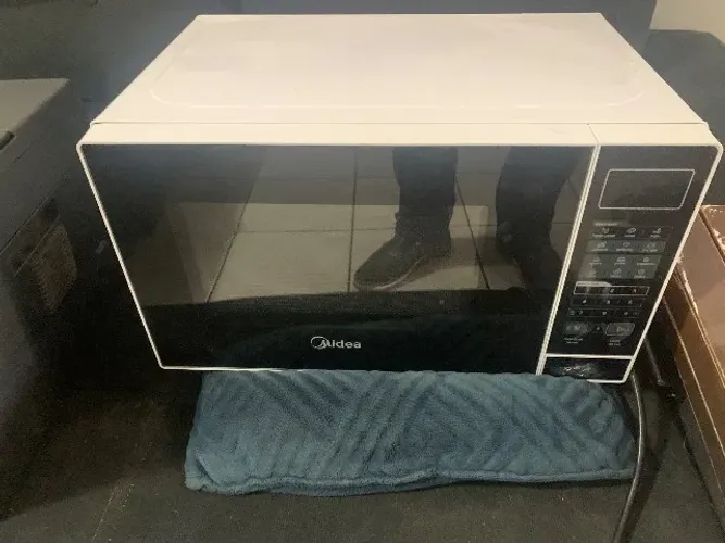 Microondas Midea 20 litros 