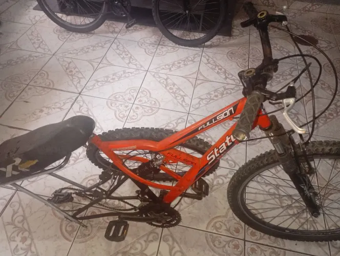 VENDO BICICLETA