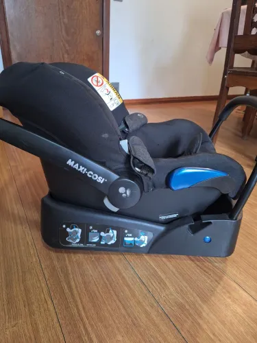 Maxi Cosi Bebê Conforto Citi com Base