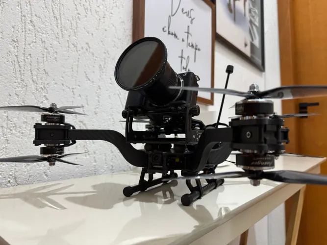 Drone Cinelifter Cinema X8 Novo. Perfeito. Holybro Kopix X8 Completo. Com GPS