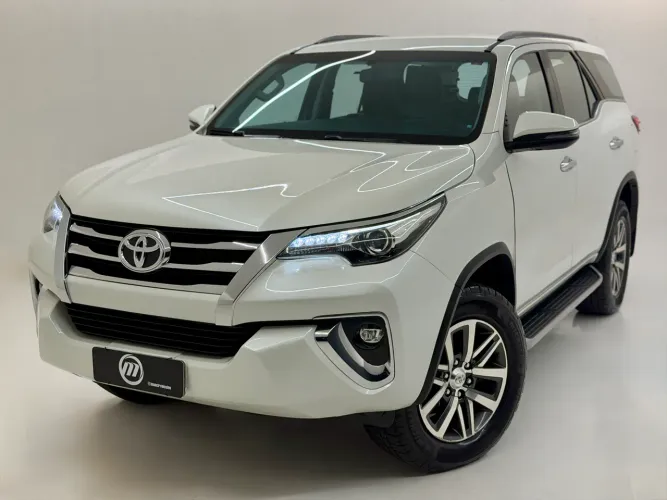 Toyota Hilux SW4 SRX 4X4 2.8 TDI 16V Dies. Aut. 2020
