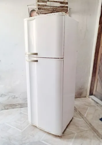 Eletrolux duplex gelo seco 380 lt seminova