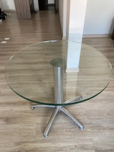 Mesa de reunião redonda, vidro temperado 20mm - 90 cm diâmetro. 