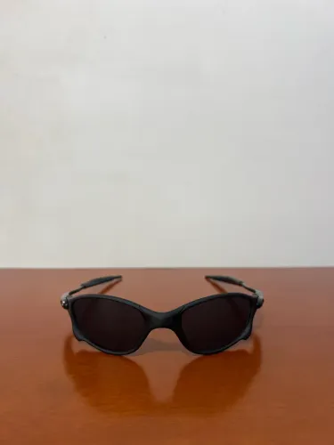 Óculos Juliet black novo