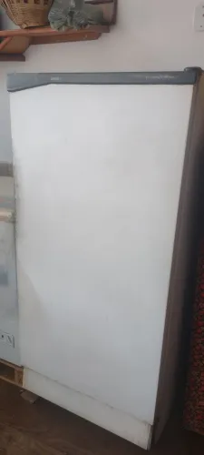 Geladeira grande ótima
