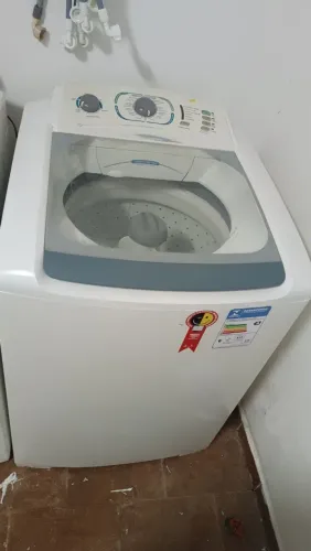 Vendo máquina de lavar roupa Eletrolux 15kg voltagem 110 entrego instalada com garantia 