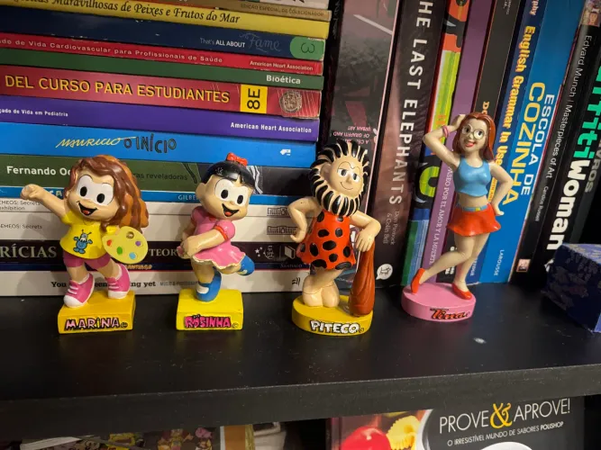 Bonecos miniaturas salvat