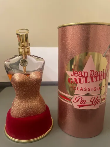 Perfume Classique Pin-up