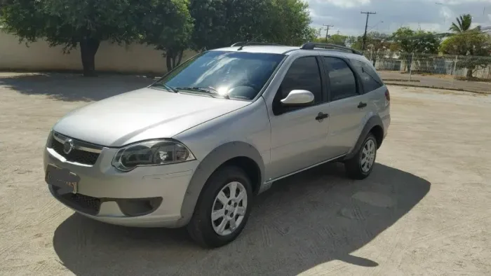 Fiat Palio Weekend Trekking 1.6 Flex 16V 5P 2013