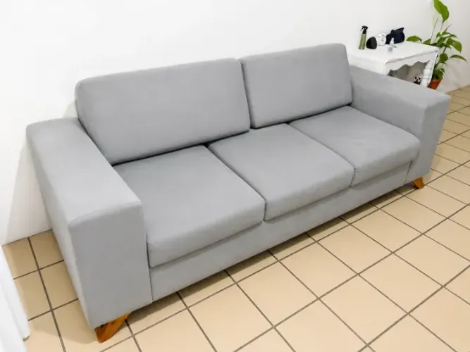 Sofá 3 Lugares Suede Cinza 2,30m Assento Fixo