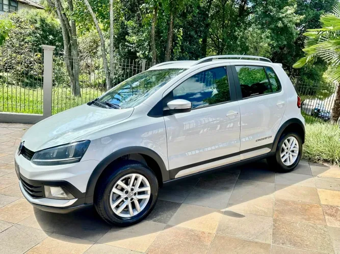 Volkswagen Crossfox 1.6 T. Flex 16V 5P 2016
