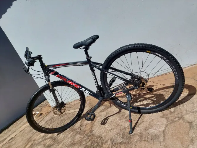 Vendo bike Voltec LES 29er Super Alloy +acessórios!