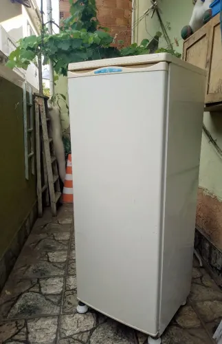 Geladeira Cce 310 litros