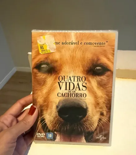 DVD Quatro vidas de um cachorro (LACRADO)