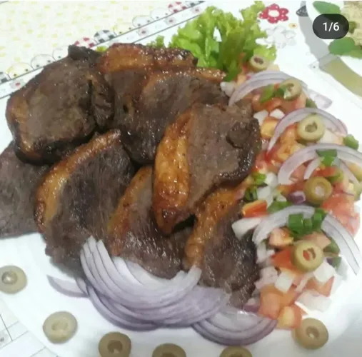 Cozinheira profissional disponível para freelancer
