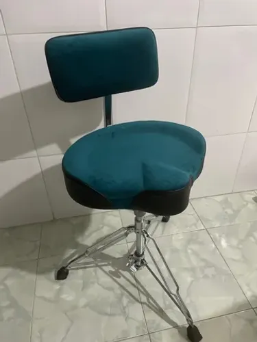 Banco com encosto Bauer torelli