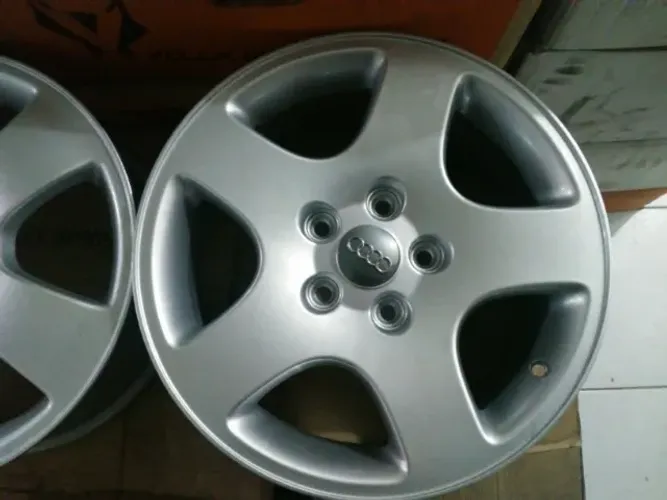 Jogo de rodas aro 16 audi a4 5x112 16x7 et45 prata