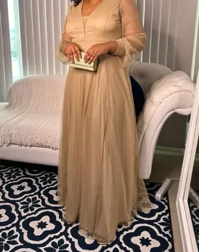 Vestidos e festa ( dourado e azul serenety)