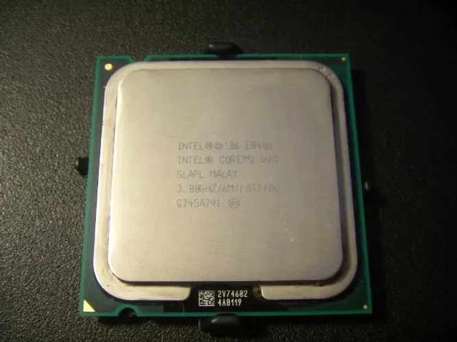 Processador Core 2 Duo E 8400