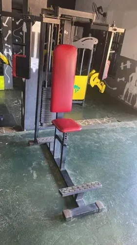 EQUIPAMENTOS MUSCULAÇÃO