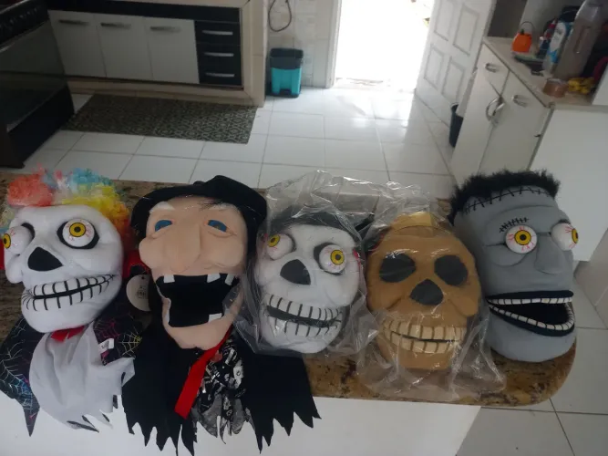 Máscaras de fantoches tema Halloween - Diversos Personagens