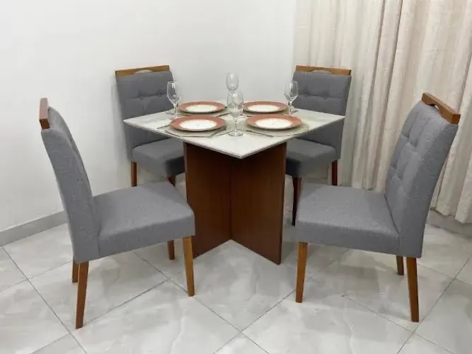 Mesa com 4 cadeiras helo 90x90 / ENTREGA HOJE !!!