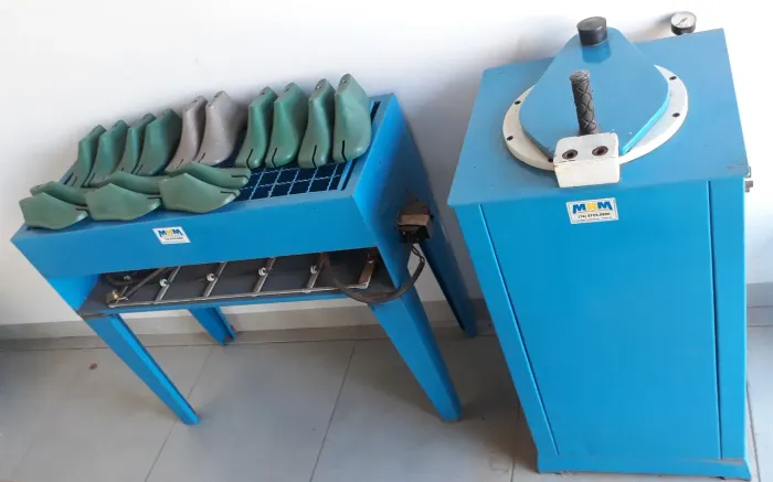 Máquinas de Modelagem de Calçados