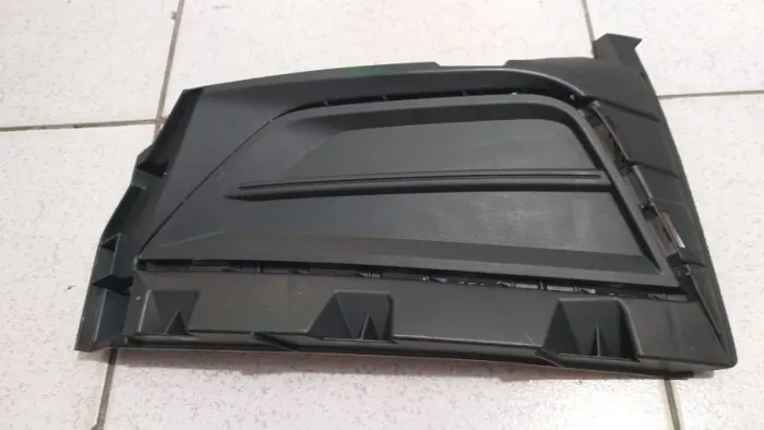 Moldura Milha  Polo Virtus 2018 A 2020 Le S/furo Original