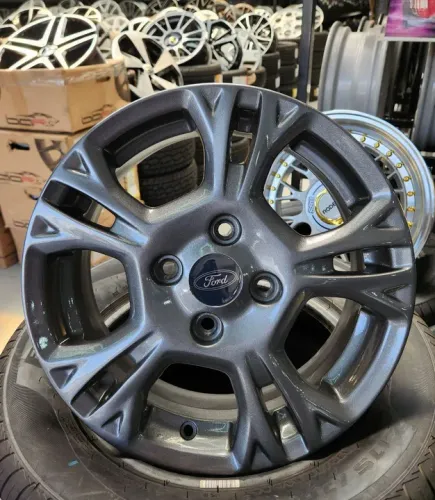 Jogo de rodas Fiesta Ka Focus aro 15 4x108