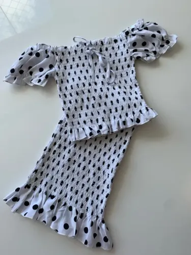 Conjunto Poá ,NOVO ,veste 38/40