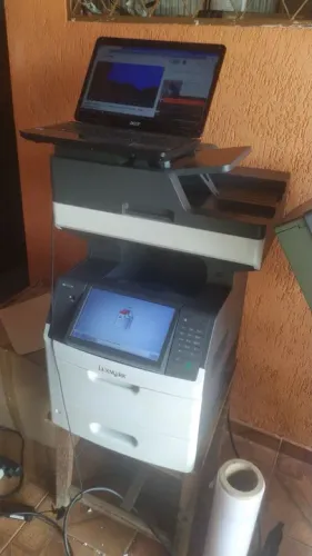 Copiadora lexmark MX711