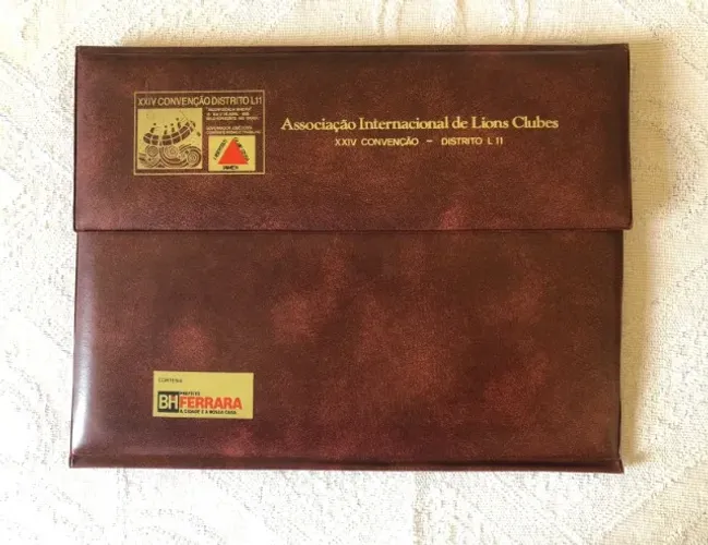 Pasta executiva acolchoada