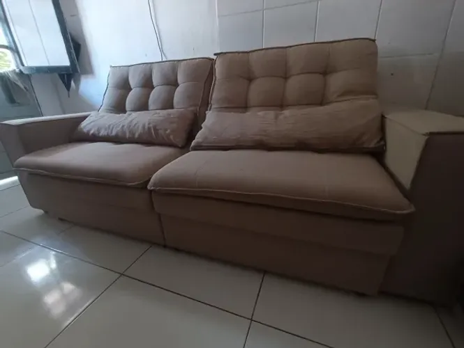 Sofá retrátil e reclinável 4 lugares