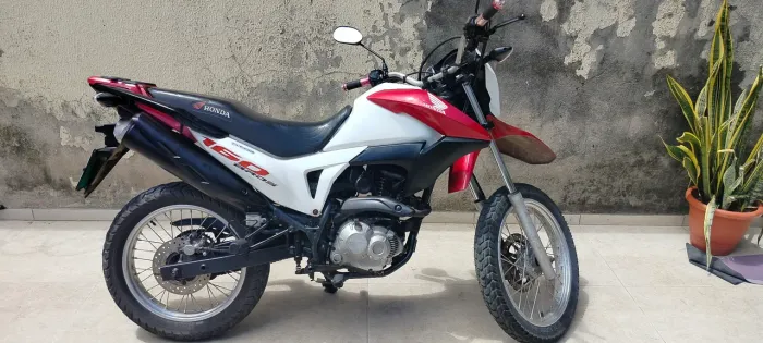 Vendo Bros muito boa.