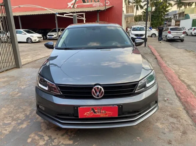 Volkswagen Jetta Highline 2.0 TSI 16V 4P Tiptronic 2017