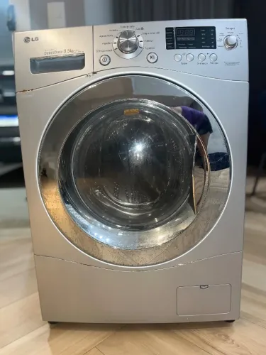 Lava e seca LG 220v