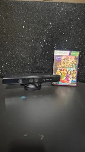 Kinect Xbox 360 e Jogo Kinect Adventures!
