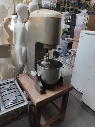 Batedeira Industrial 20 litros