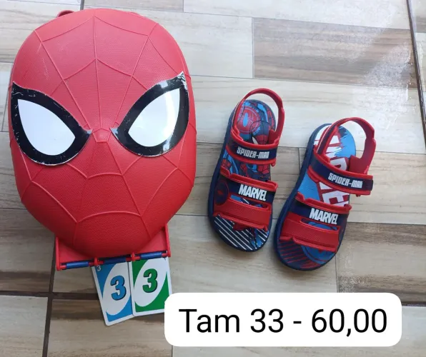 Mochila e sandália Homem Aranha Tam 33